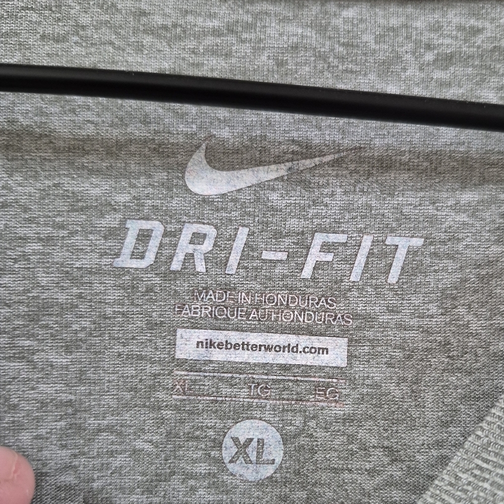 Nike Gray and Blue Short Sleeve Tee - Picture 2 of 3